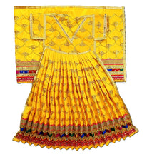 Load image into Gallery viewer, Radha Krishan _Poshak_ for Idol Height- 24" Inch's/2 ft feet - Size No. 4