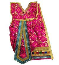 Load image into Gallery viewer, Radha Krishan _Poshak_ for Idol Height 18" Inch's /1.5 feet - Size No. 3