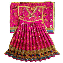 Load image into Gallery viewer, Radha Krishan _Poshak_ for Idol Height 18" Inch's /1.5 feet - Size No. 3