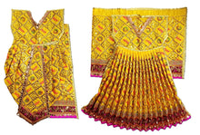 Load image into Gallery viewer, Radha Krishan _Poshak_ for Size No. 5 - for Height- 30" Inch/2.5 ft feet
