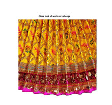Load image into Gallery viewer, Radha Krishan _Poshak_ for Size No. 5 - for Height- 30" Inch/2.5 ft feet