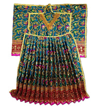Load image into Gallery viewer, Radha Krishan _Poshak_ for Idol Height- 24" Inch's/2 ft feet - Size No. 4