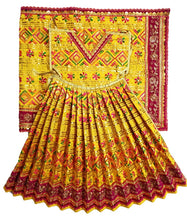 Load image into Gallery viewer, Radha Krishan _Poshak_ for Idol Height- 24&quot; Inch&#39;s/2 ft feet - Size No. 4